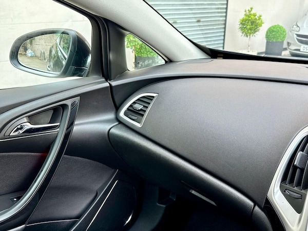 Used Vauxhall Astra GTC 2015 for sale - 75691874: Photo 24