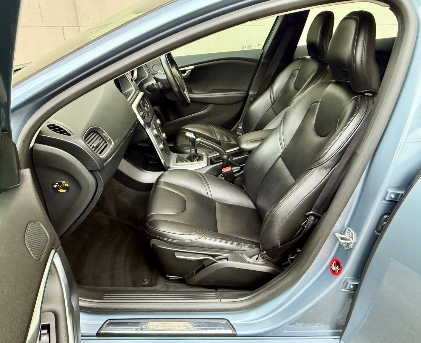 Used Volvo V40 2017 for sale - 76643481: Photo 14