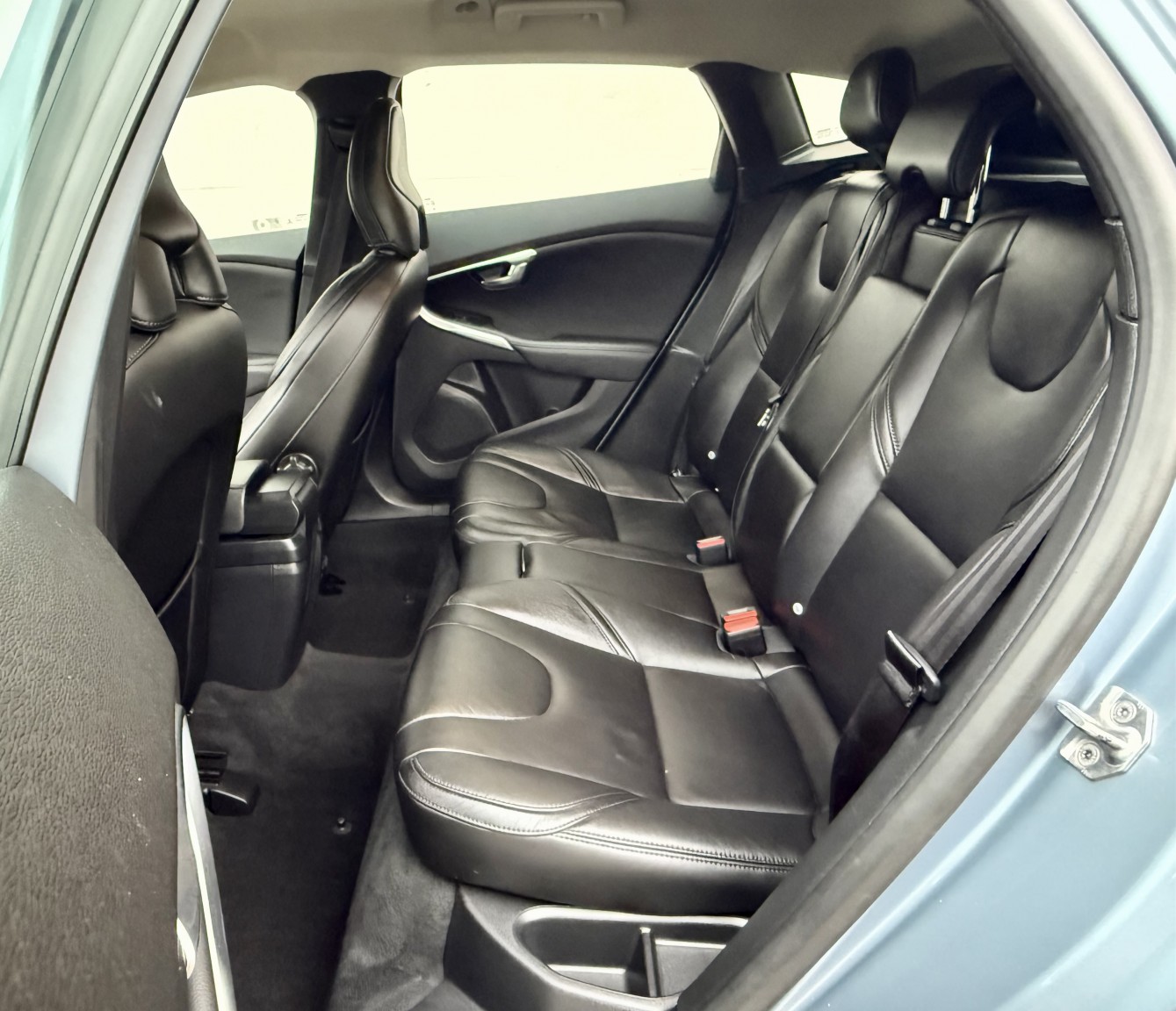 Used Volvo V40 2017 for sale - 76643481: Photo 16