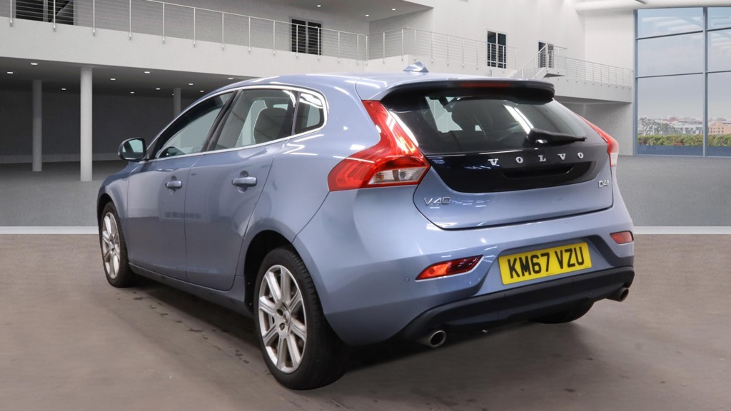Used Volvo V40 2017 for sale - 76643481: Photo 3