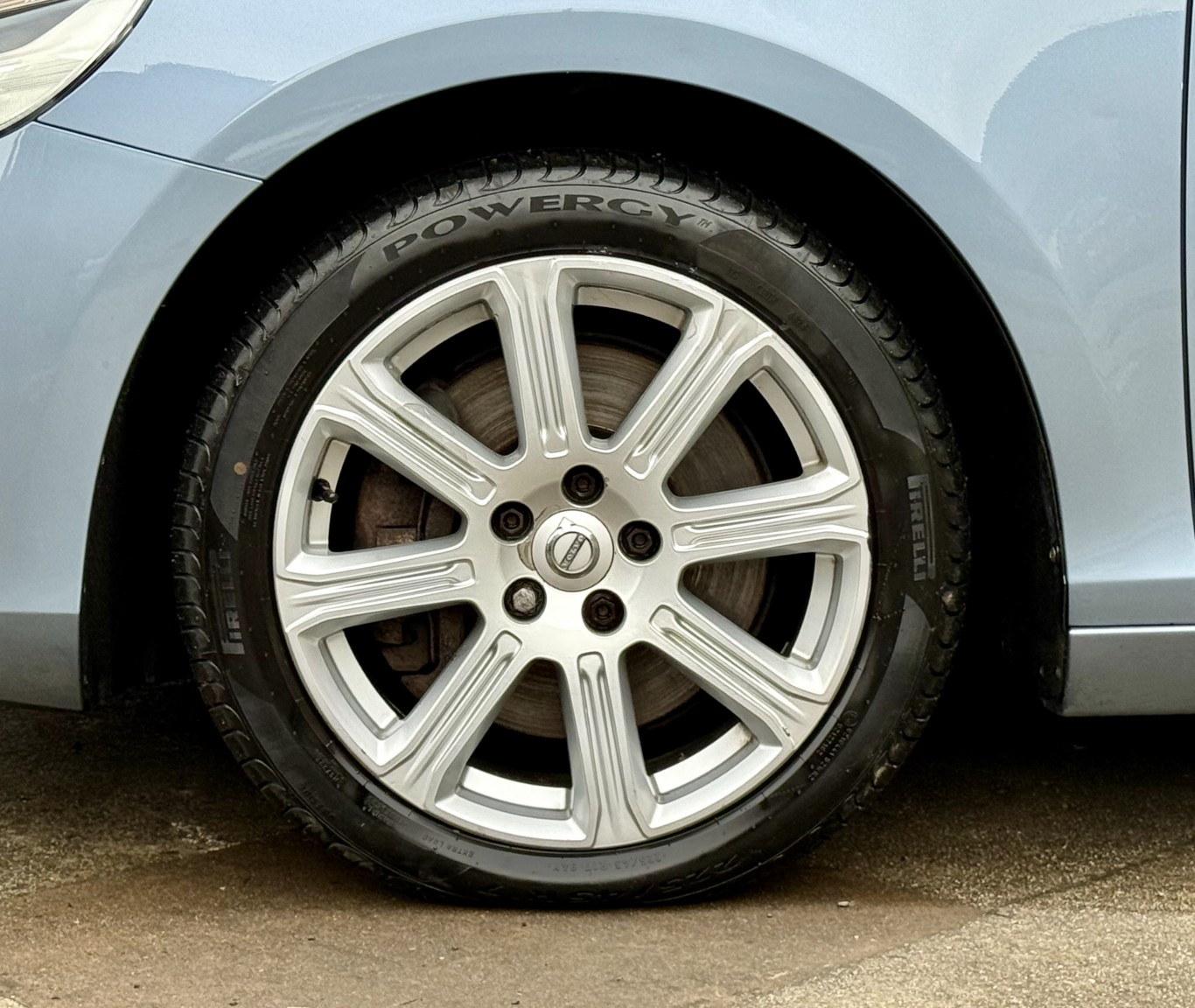 Used Volvo V40 2017 for sale - 76643481: Photo 33