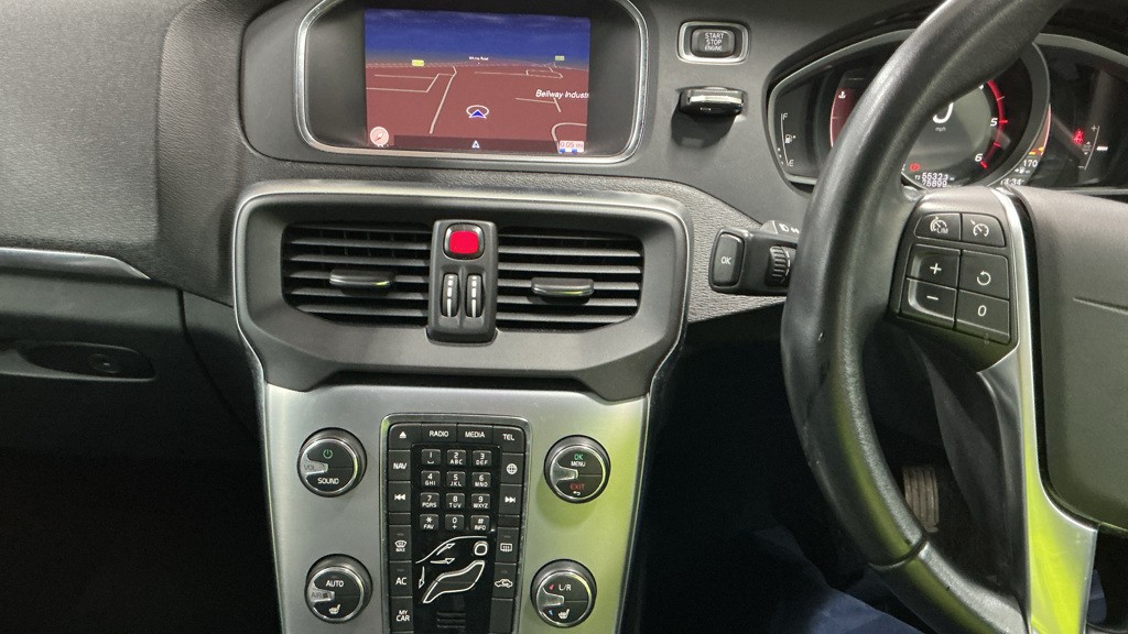 Used Volvo V40 2017 for sale - 76643481: Photo 9