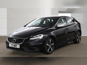 Used Volvo V40 2017 for sale - 79033096: Photo