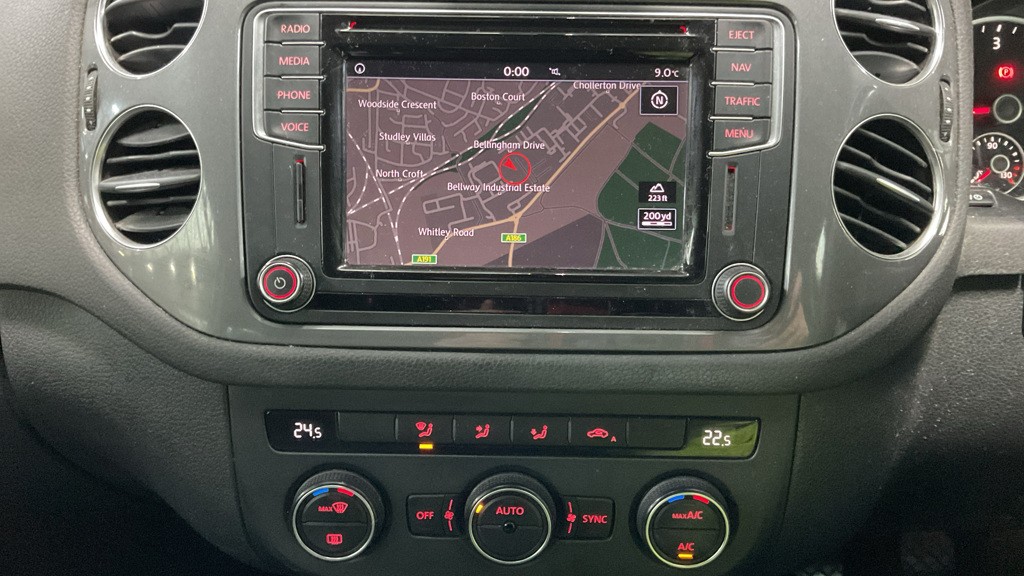 Used Volkswagen Tiguan 2015 for sale - 76821646: Photo 10