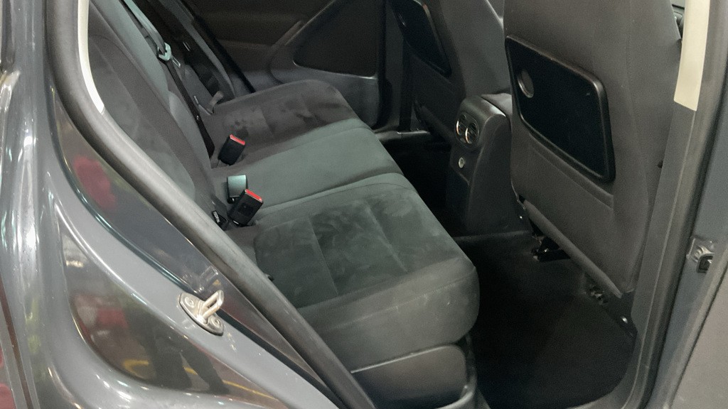 Used Volkswagen Tiguan 2015 for sale - 76821646: Photo 8