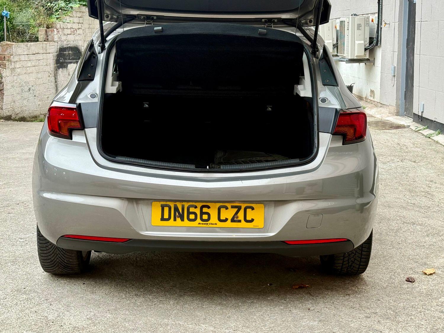 Used Vauxhall Astra 2016 for sale - 76982761: Photo 11