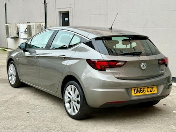 Used Vauxhall Astra 2016 for sale - 76982761: Photo
