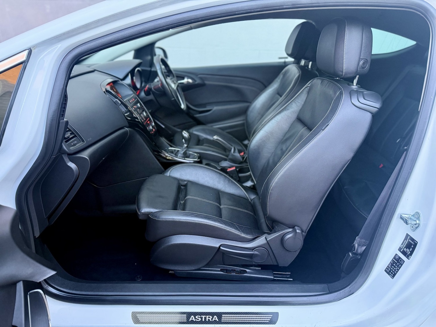 Used Vauxhall Astra GTC 2016 for sale - 76855379: Photo 11