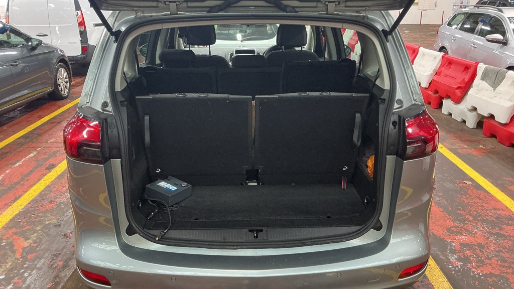 Used Vauxhall Zafira Tourer 2015 for sale - 77385307: Photo 6