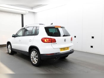 Used Volkswagen Tiguan 2015 for sale - 76186694: Photo 2