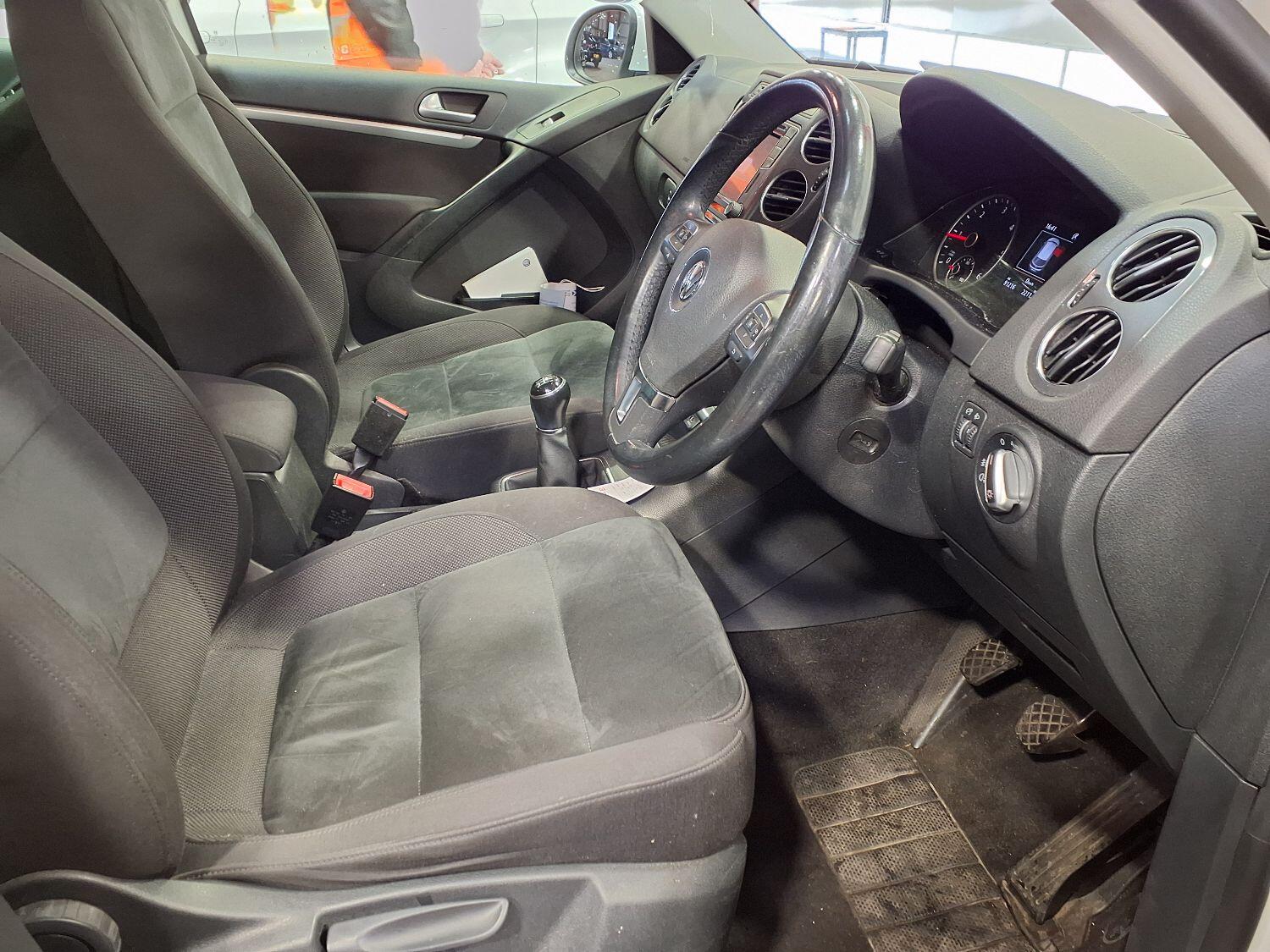 Used Volkswagen Tiguan 2015 for sale - 76186694: Photo 5