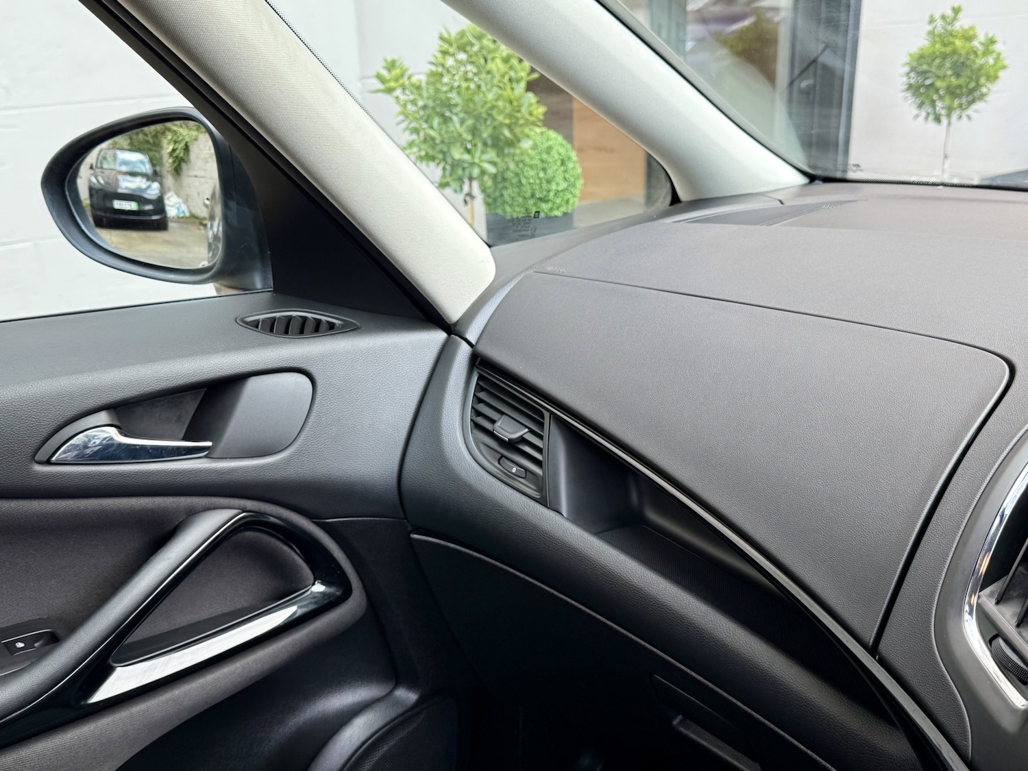 Used Vauxhall Zafira Tourer 2014 for sale - 76439910: Photo 25