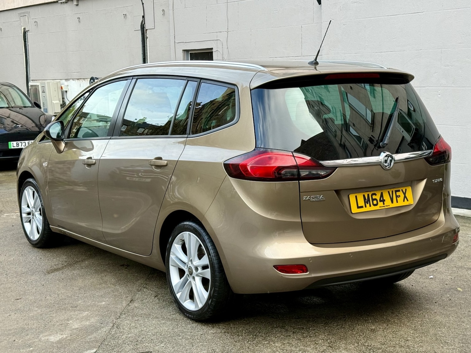 Used Vauxhall Zafira Tourer 2014 for sale - 76439910: Photo 3