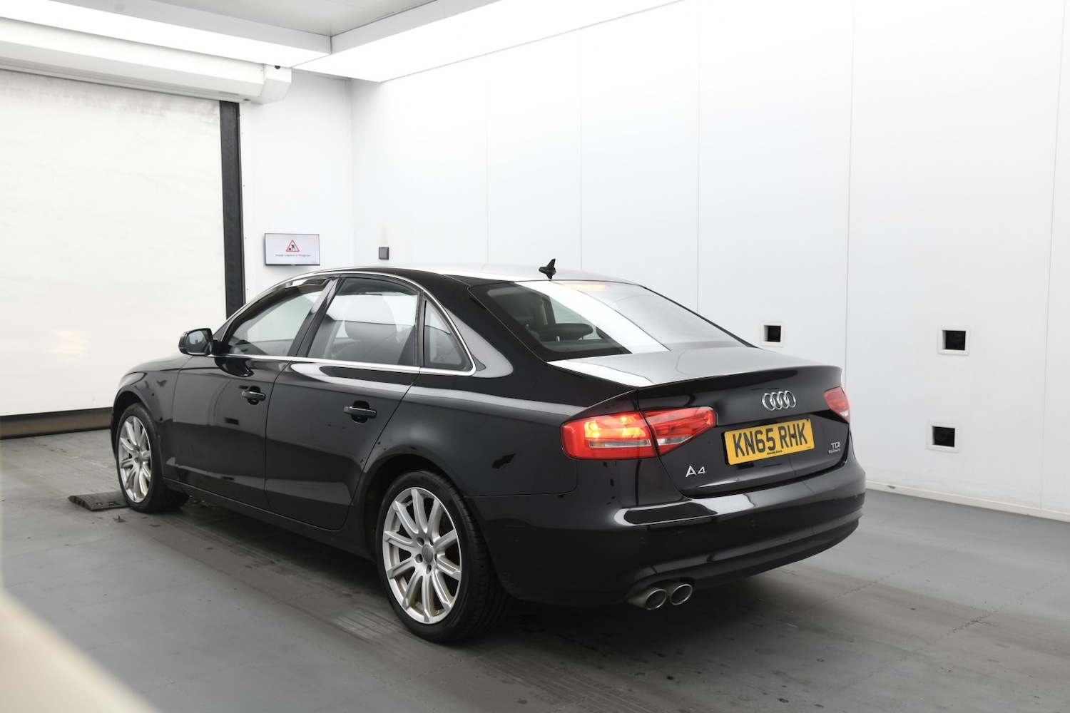 Used Audi A4 2015 for sale - 76836939: Photo 3