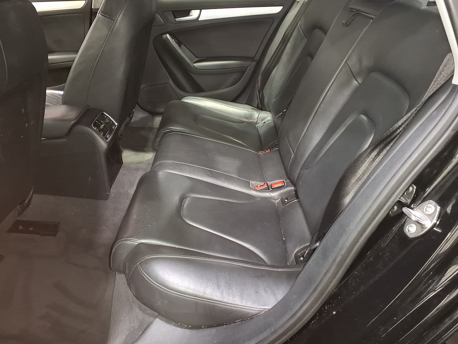 Used Audi A4 2015 for sale - 76836939: Photo 5