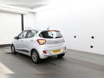Used Hyundai i10 2016 for sale - 75338102: Photo