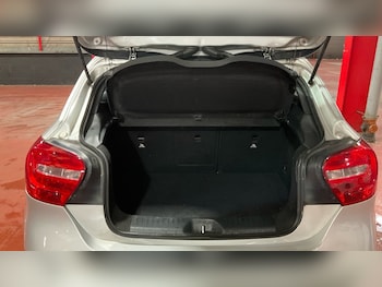 Used Mercedes-Benz A-Class 2015 for sale - 76643378: Photo