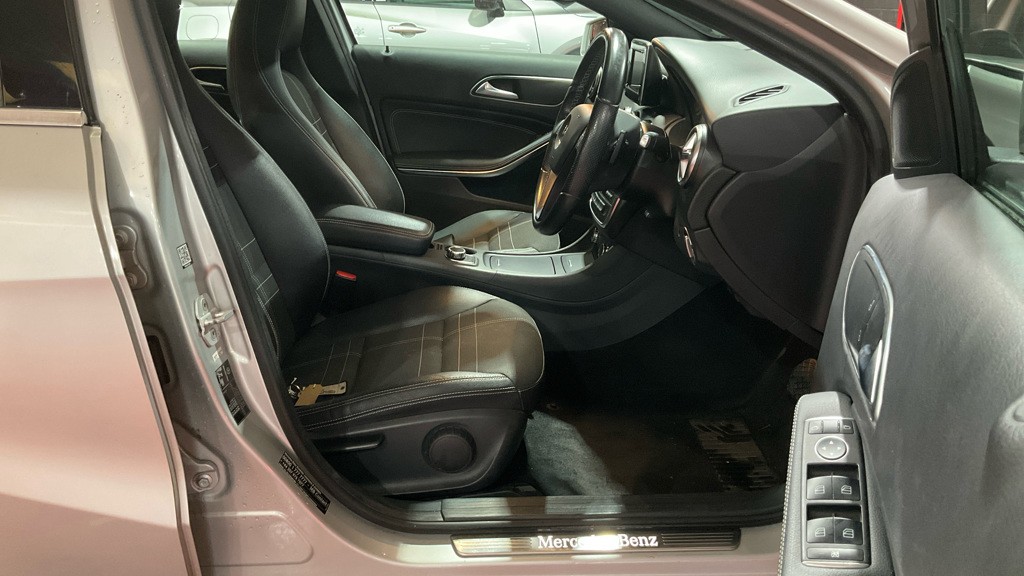 Used Mercedes-Benz A-Class 2015 for sale - 76643378: Photo 5