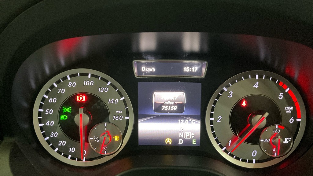 Used Mercedes-Benz A-Class 2015 for sale - 76643378: Photo 6