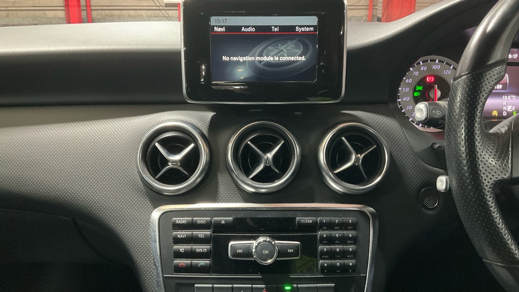 Used Mercedes-Benz A-Class 2015 for sale - 76643378: Photo 7