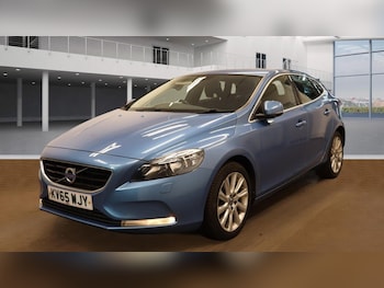 Used Volvo V40 2015 for sale - 75446446: Photo