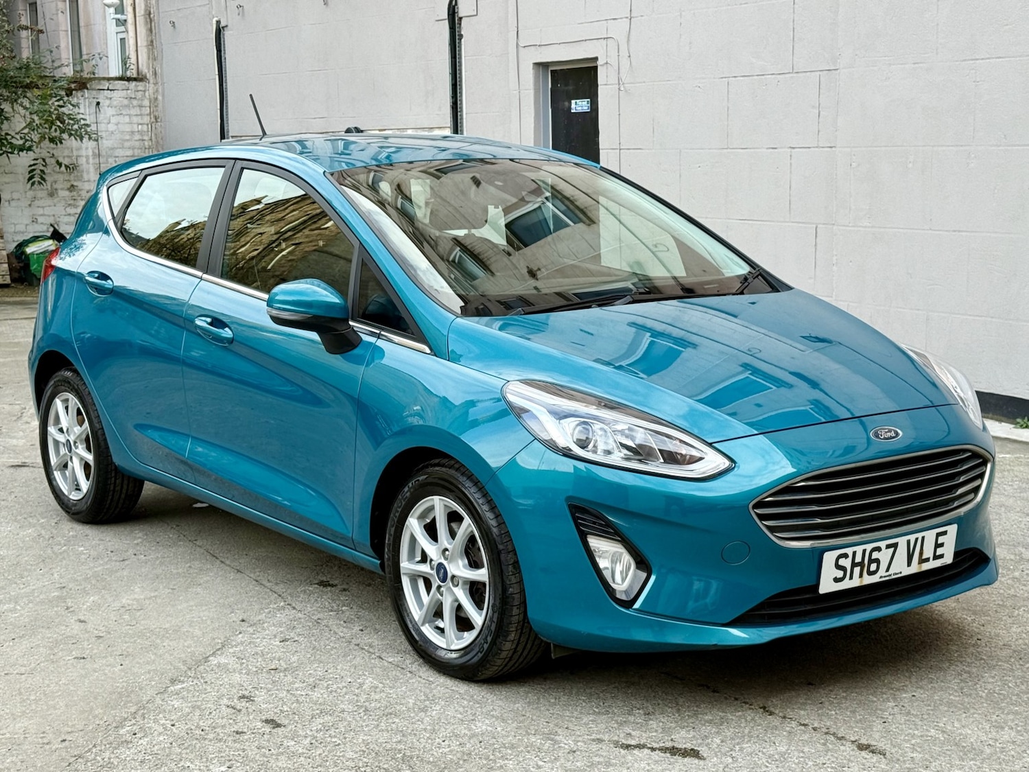 Used Ford Fiesta 2017 for sale - 76314027: Photo 1
