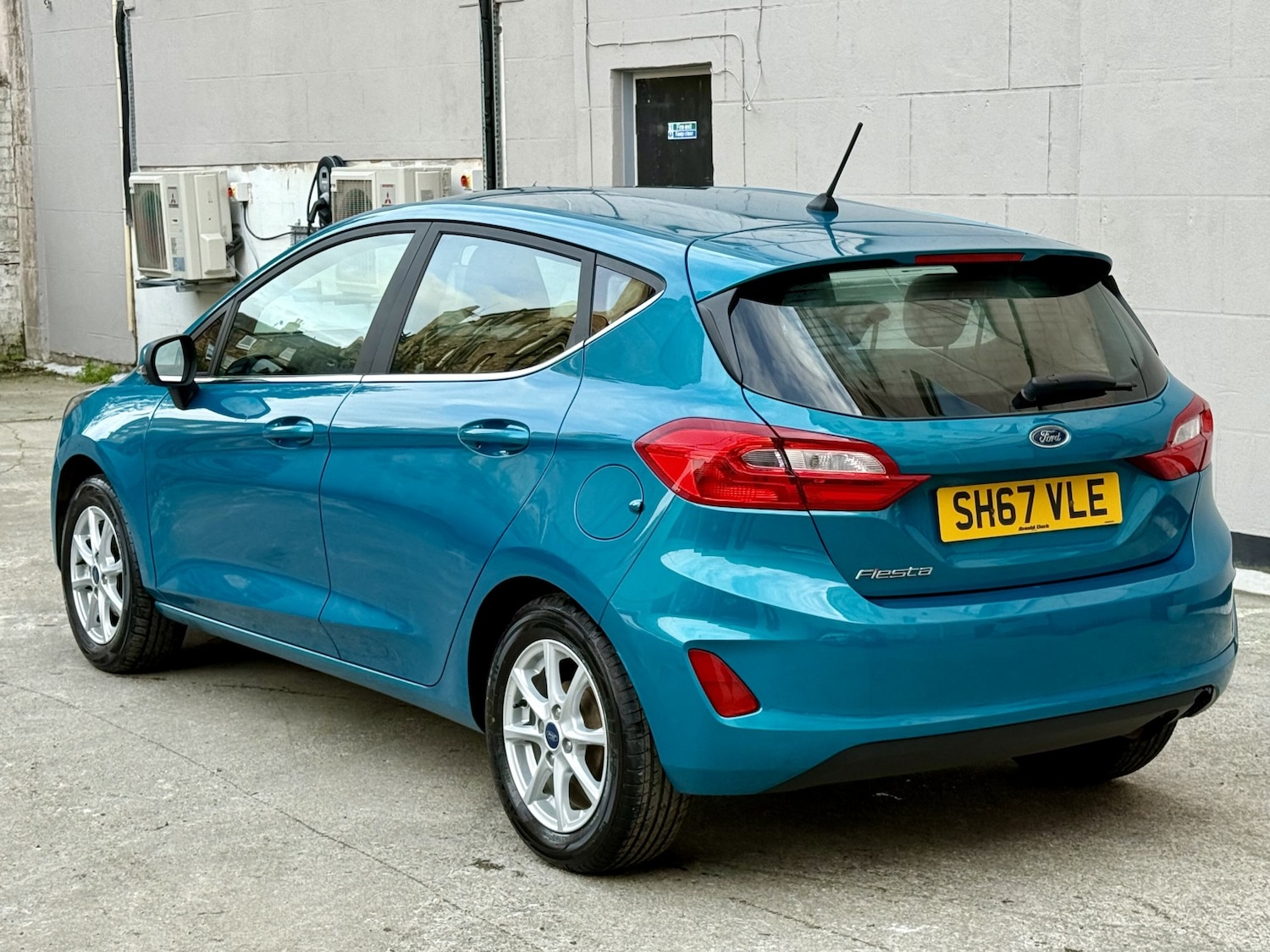 Used Ford Fiesta 2017 for sale - 76314027: Photo 3