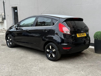 Used Ford Fiesta 2016 for sale - 75371760: Photo