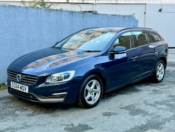 Used Volvo V60 2015 for sale - 76618614: Photo
