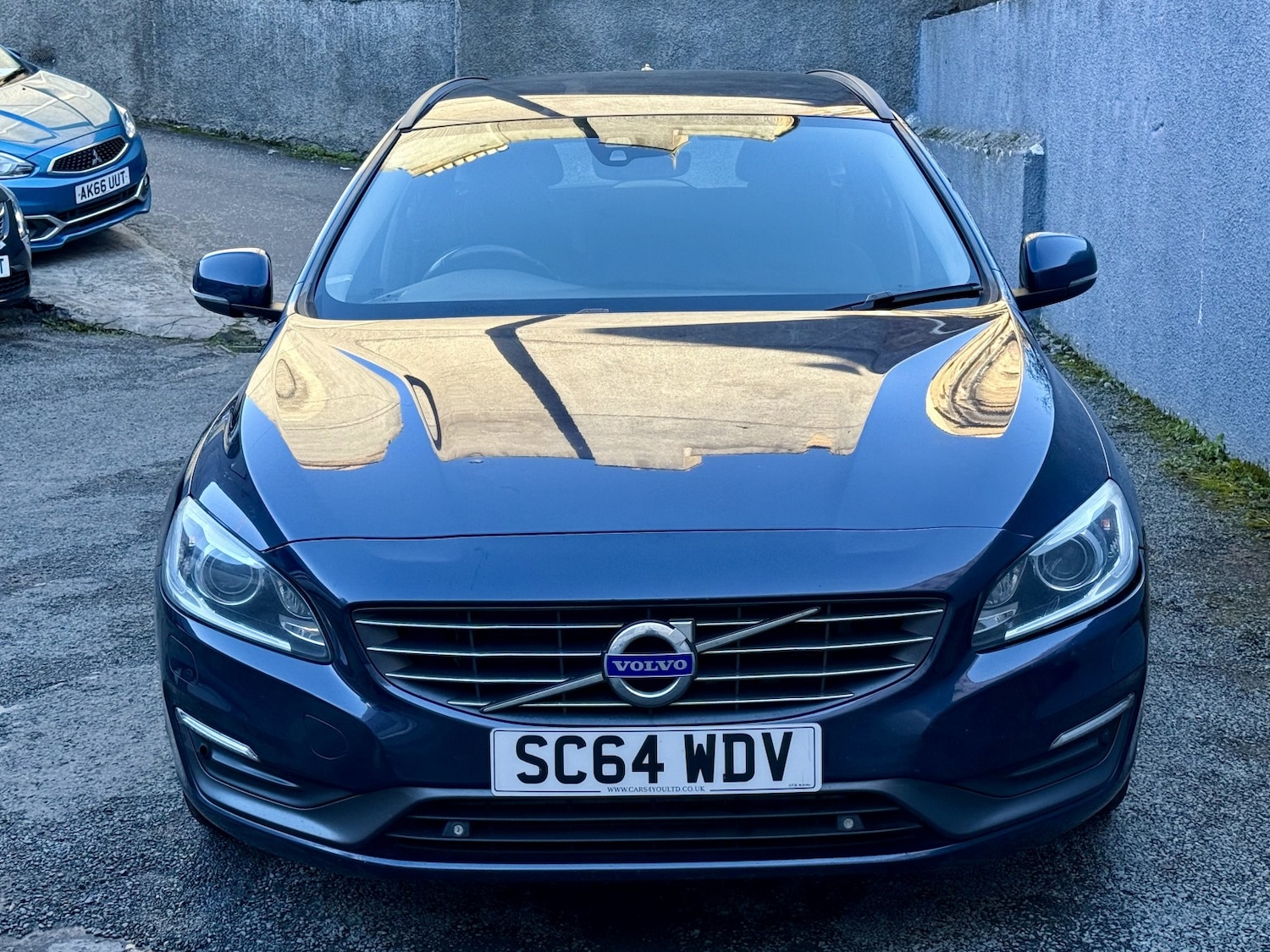 Used Volvo V60 2015 for sale - 76618614: Photo 7