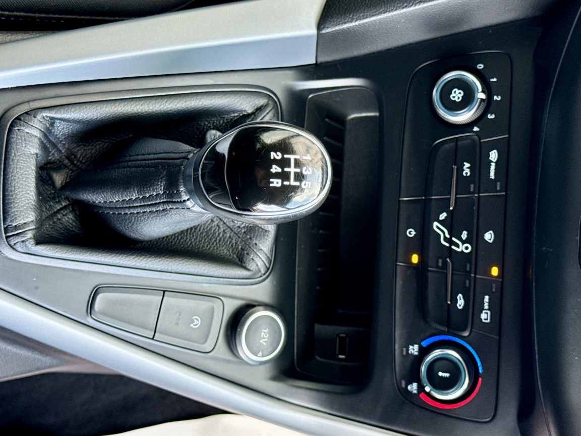 Used Ford Focus 2017 for sale - 76793125: Photo 19