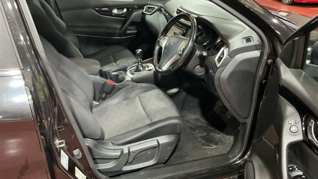 Used Nissan Qashqai 2016 for sale - 77277447: Photo 8