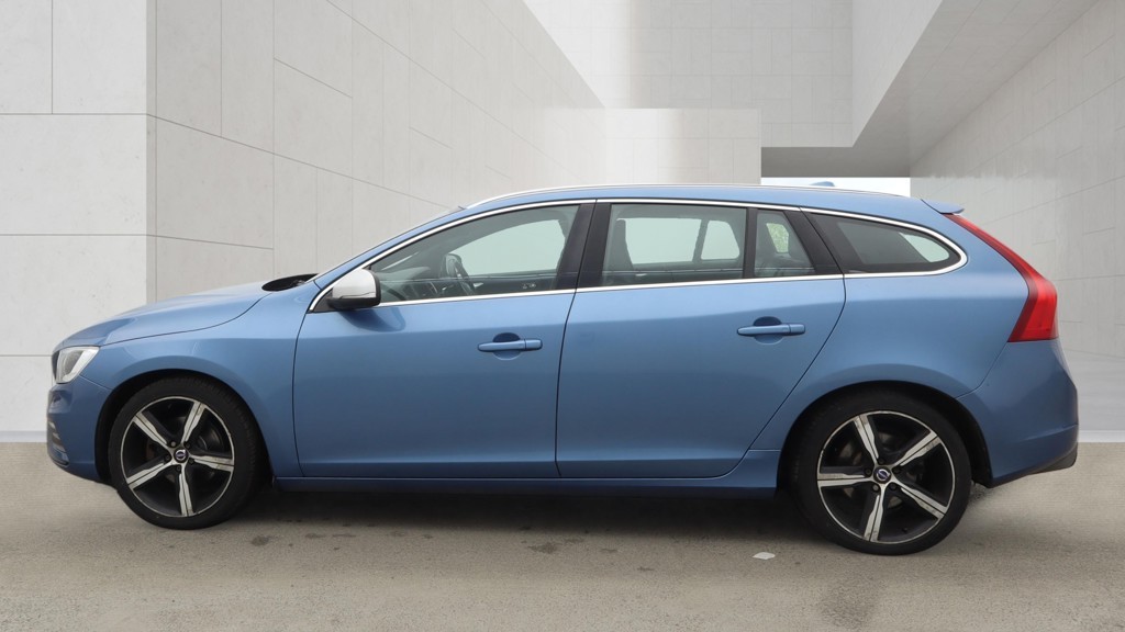 Used Volvo V60 2016 for sale - 78213546: Photo 5