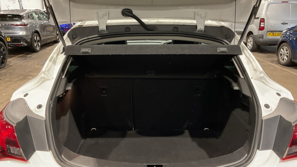 Used Vauxhall Astra GTC 2017 for sale - 77891548: Photo 5