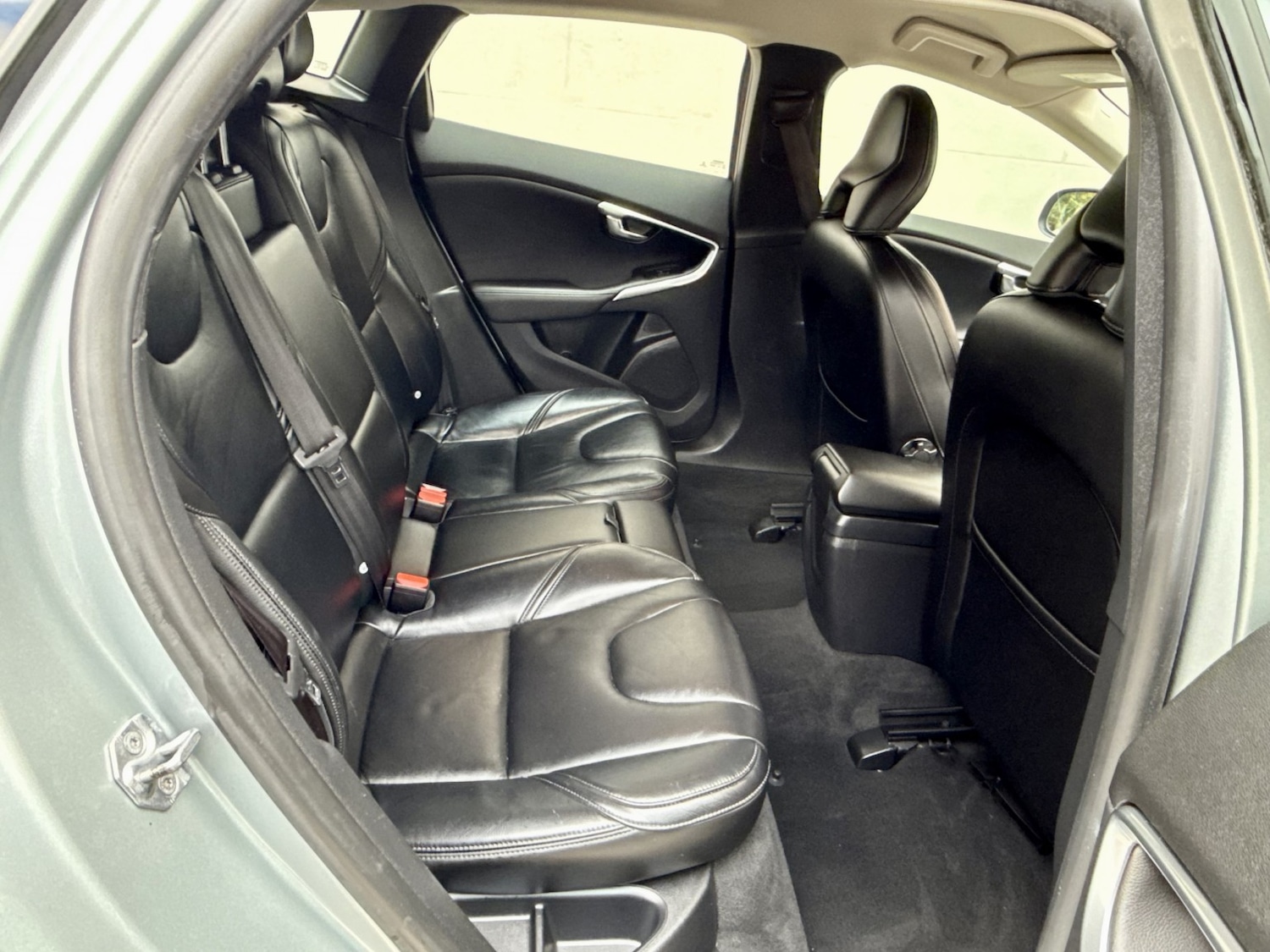 Used Volvo V40 2016 for sale - 76455502: Photo 13