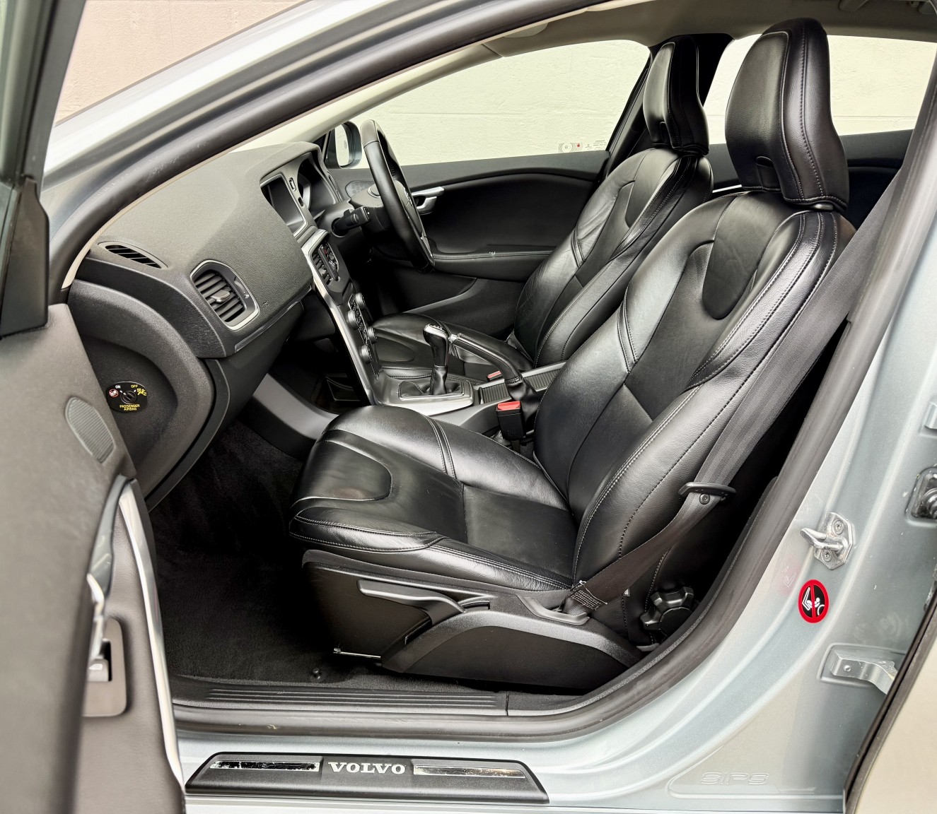 Used Volvo V40 2016 for sale - 76455502: Photo 14