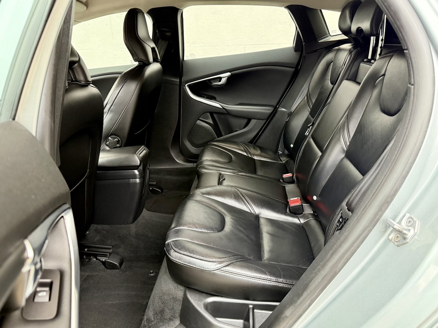 Used Volvo V40 2016 for sale - 76455502: Photo 18