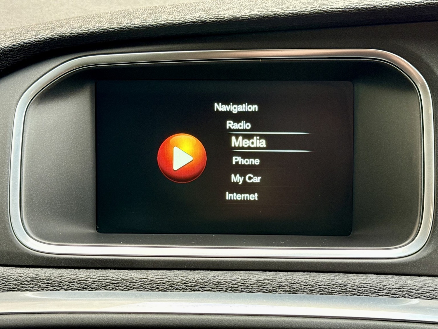 Used Volvo V40 2016 for sale - 76455502: Photo 21