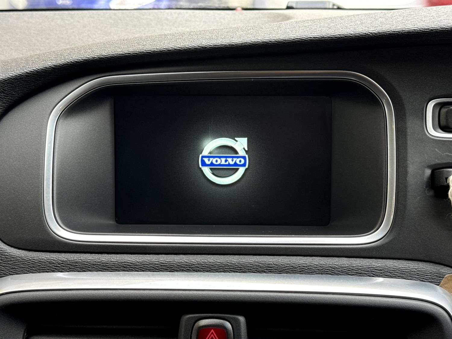 Used Volvo V40 2016 for sale - 76455502: Photo 24