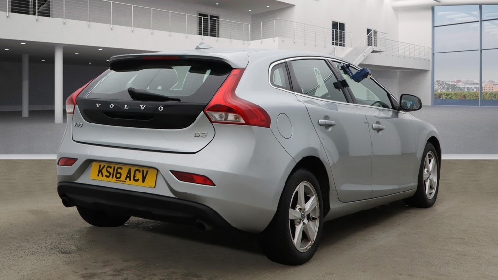 Used Volvo V40 2016 for sale - 76455502: Photo 4
