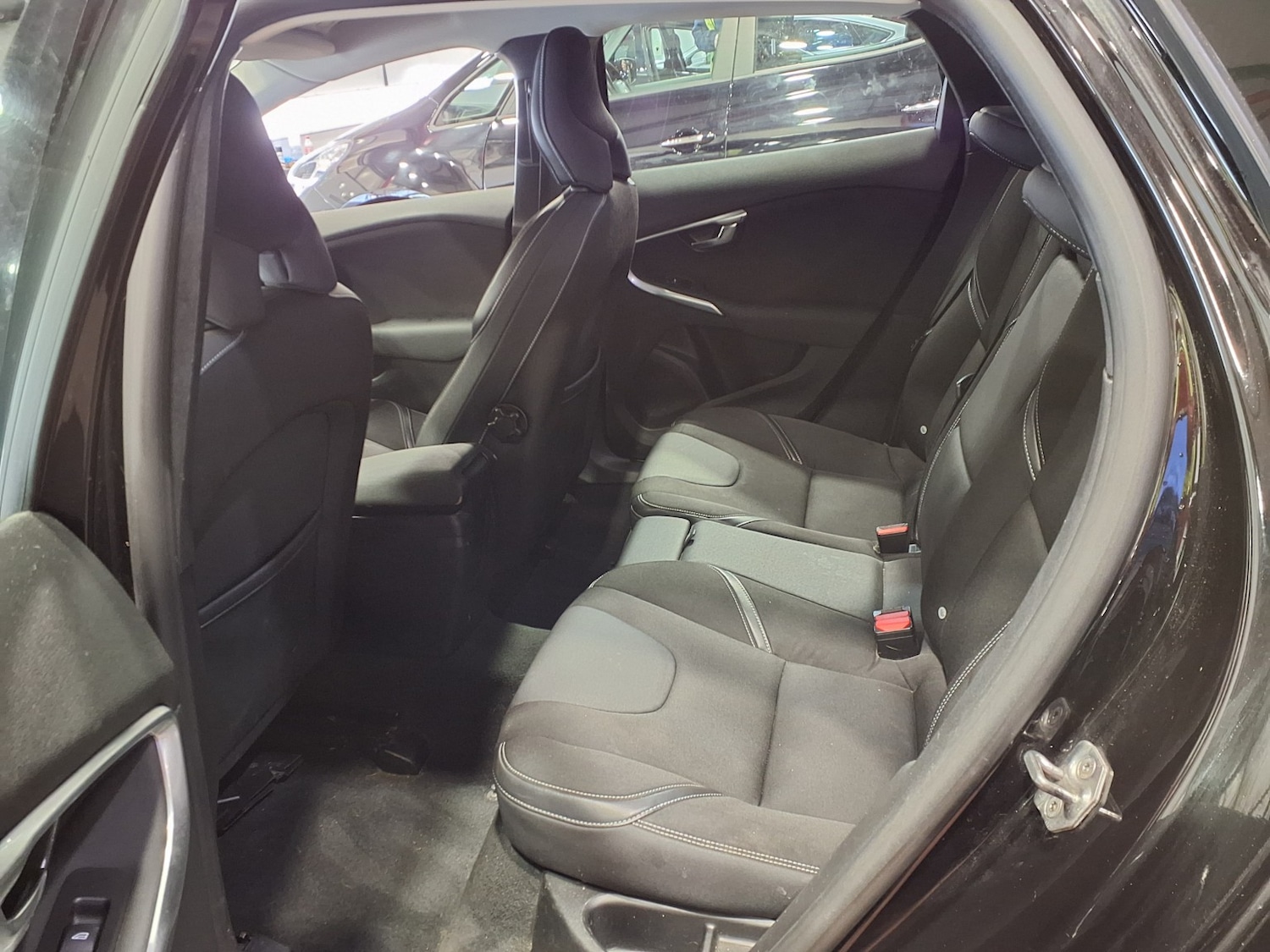 Used Volvo V40 2016 for sale - 77303643: Photo 6