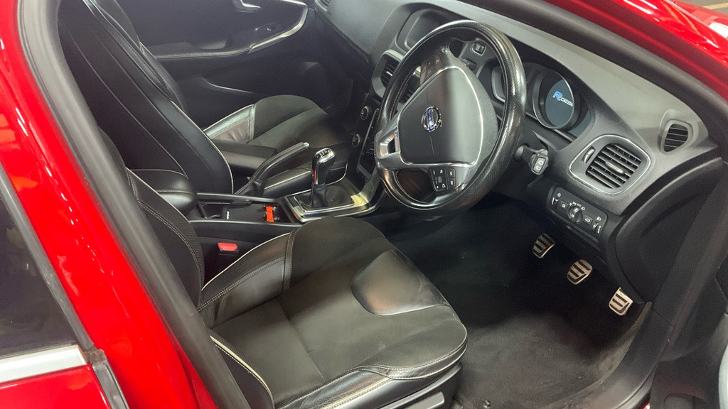 Used Volvo V40 2016 for sale - 76758852: Photo 7