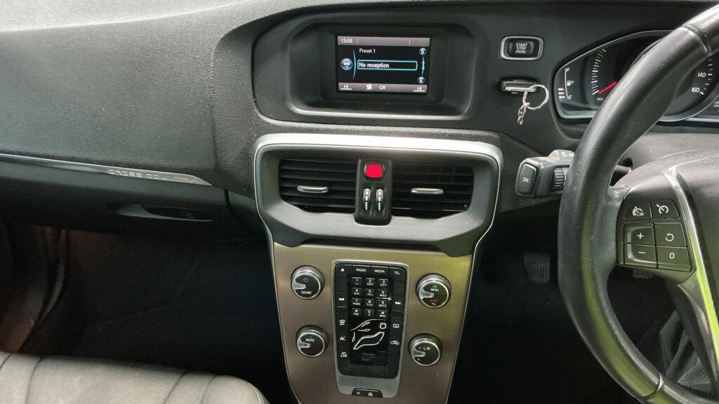 Used Volvo V40 2016 for sale - 78213533: Photo 9