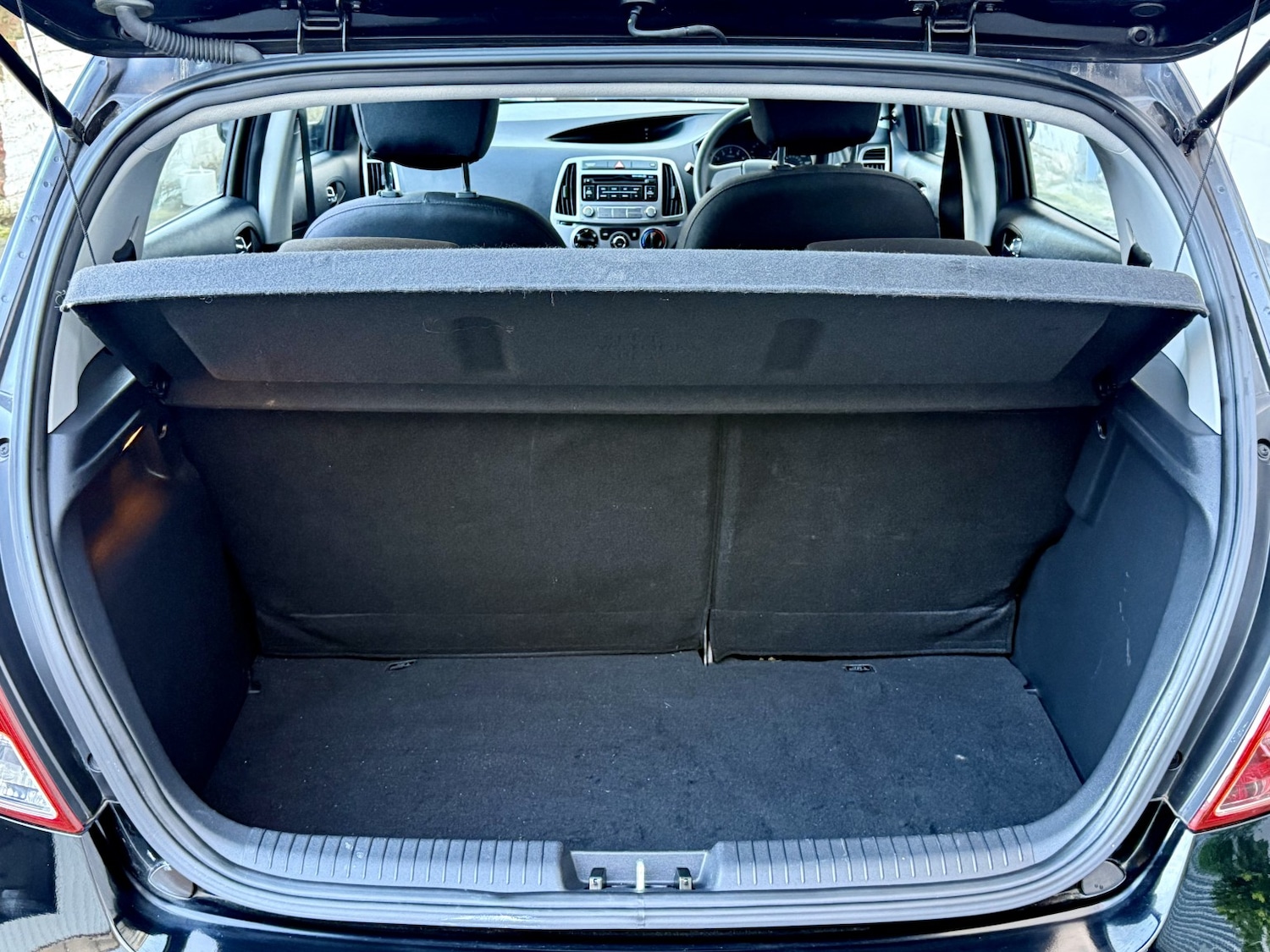 Used Hyundai i20 2015 for sale - 76268542: Photo 10