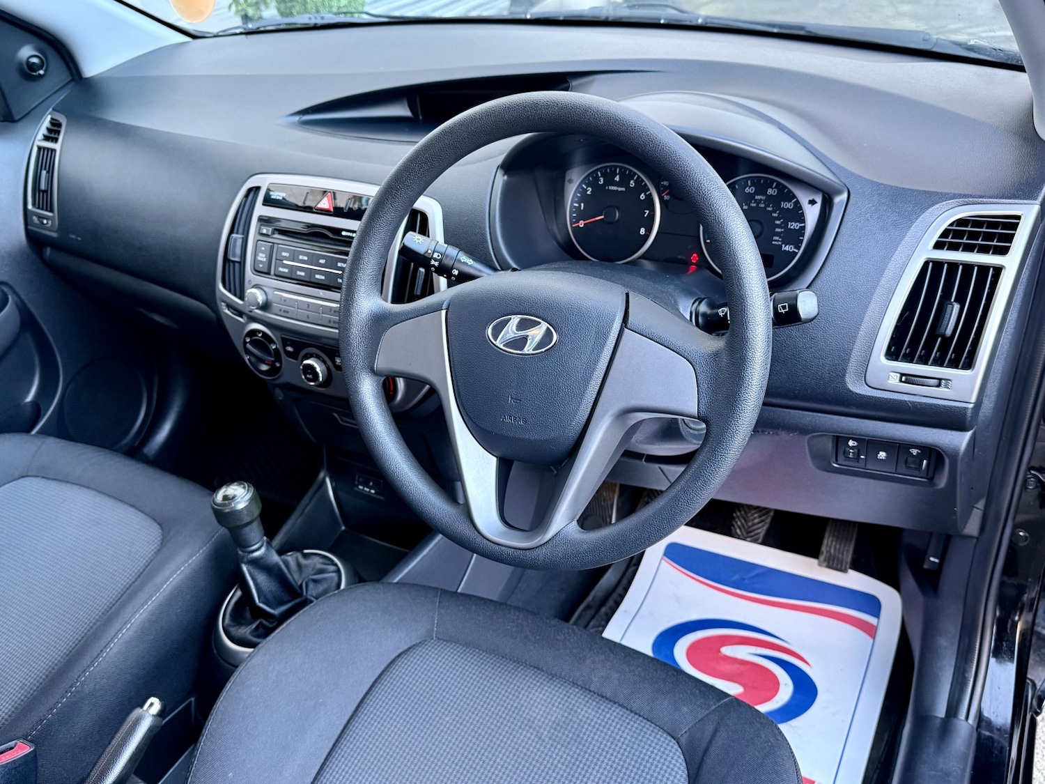 Used Hyundai i20 2015 for sale - 76268542: Photo 17