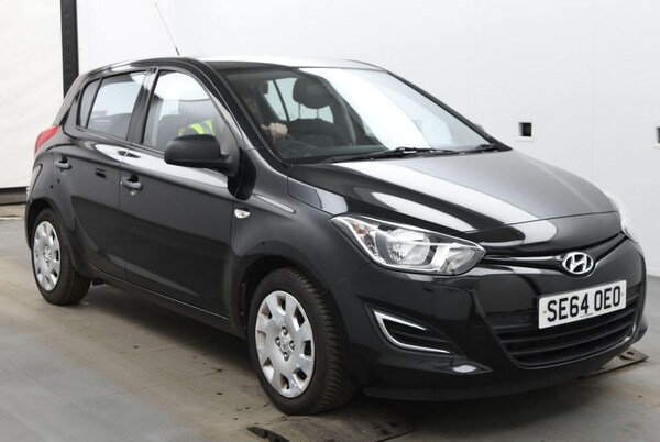 Used Hyundai i20 2015 for sale - 76268542: Photo 1