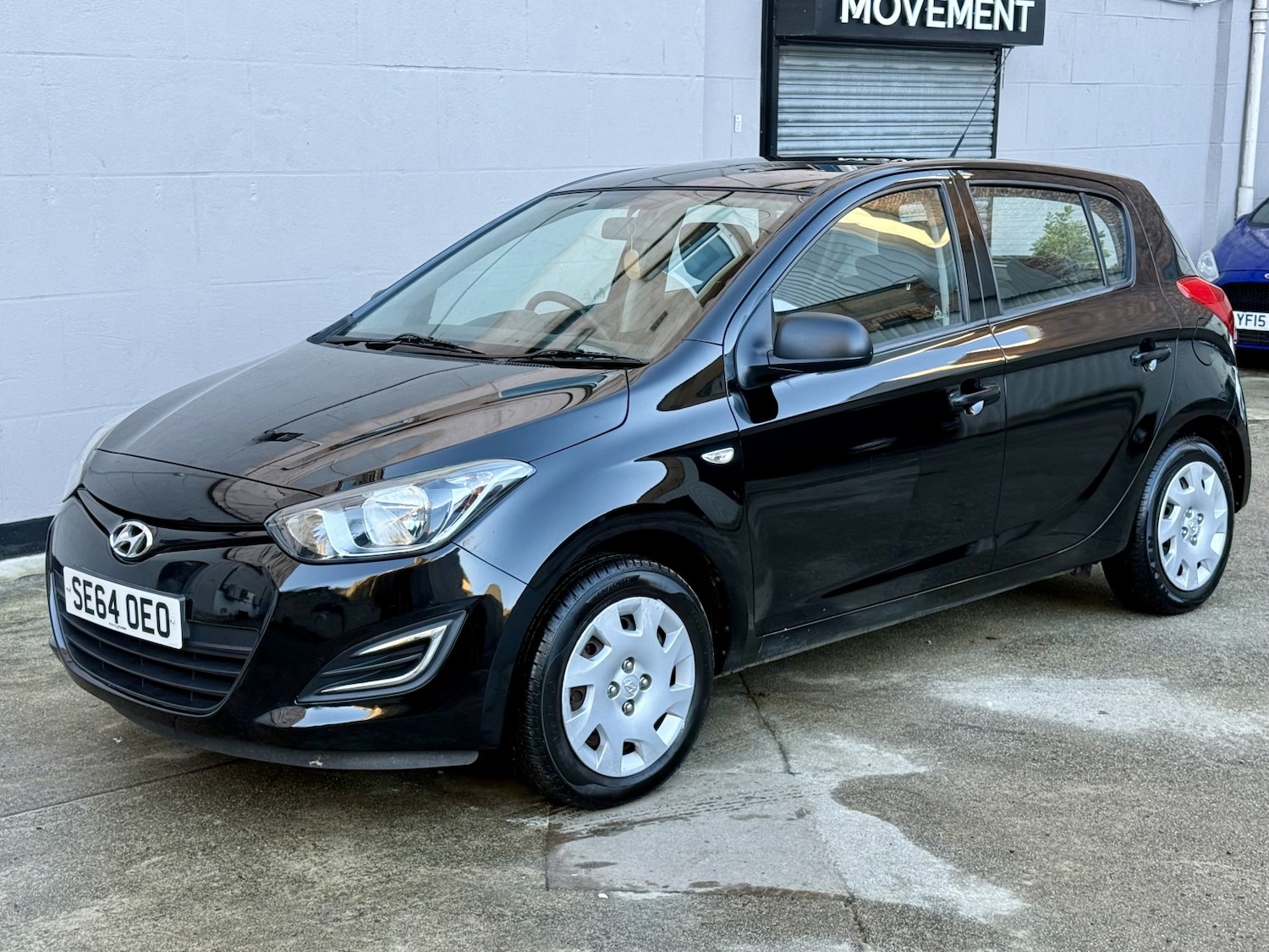 Used Hyundai i20 2015 for sale - 76268542: Photo 2