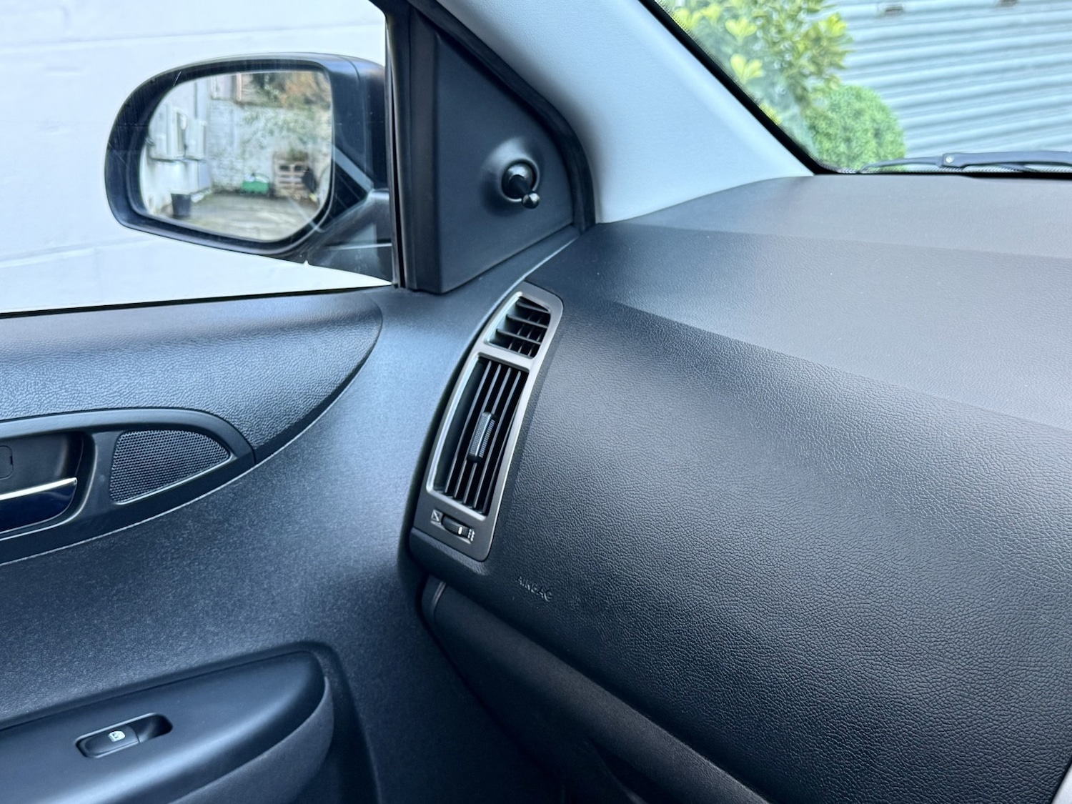 Used Hyundai i20 2015 for sale - 76268542: Photo 21