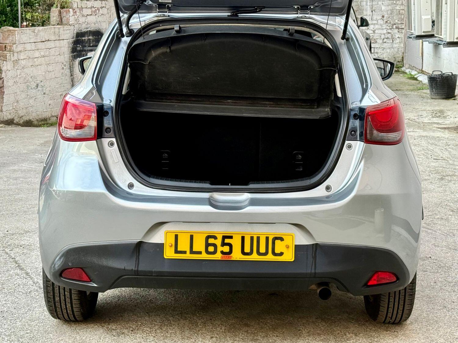 Used Mazda Mazda2 2015 for sale - 76793126: Photo 10