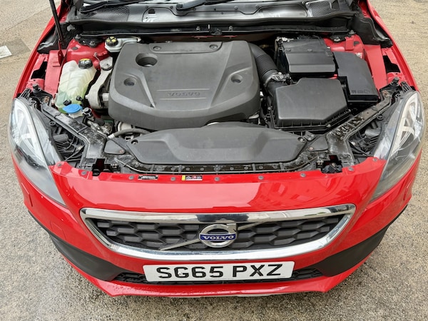 Used Volvo V40 Cross Country 2015 for sale - 76329781: Photo 10
